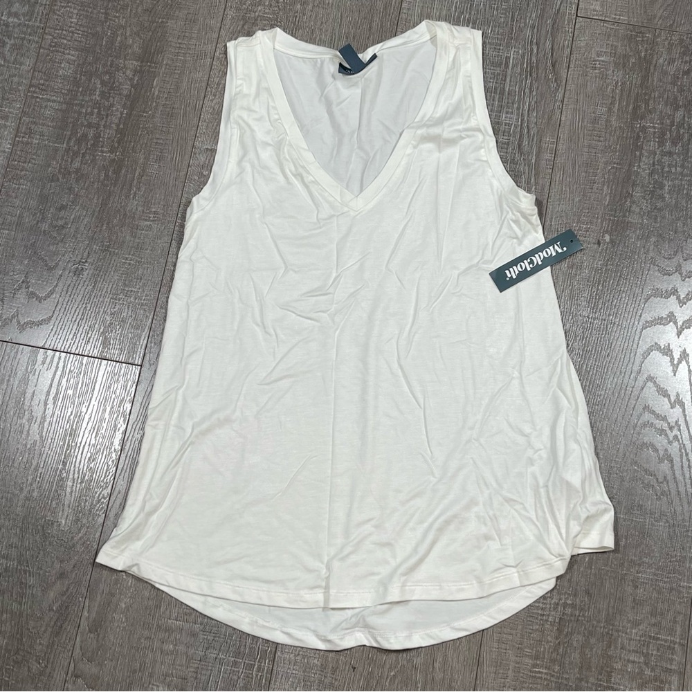 ModCloth women’s Tank Top Size S white hi low